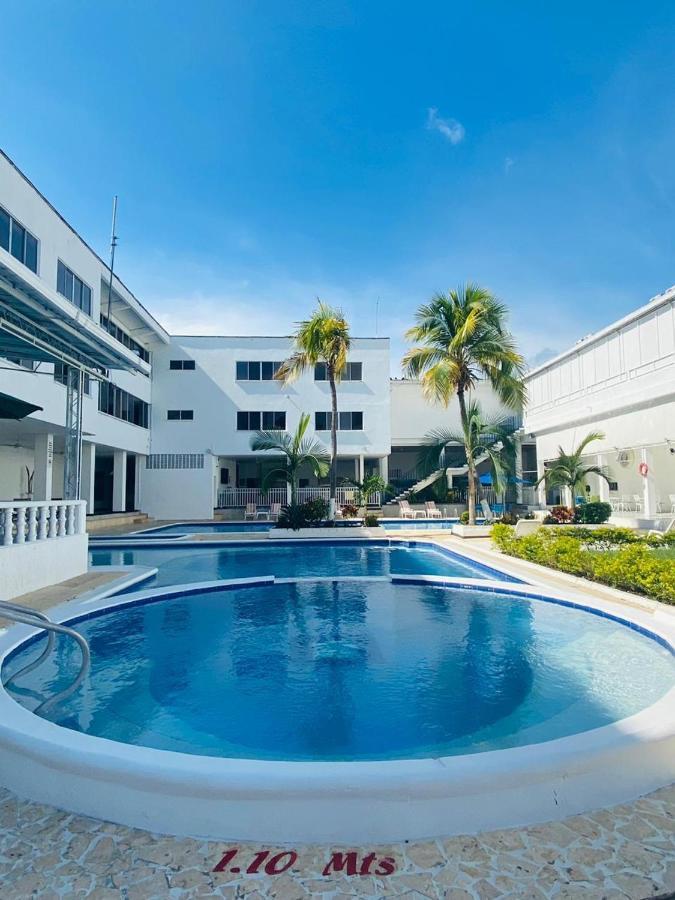 Hotel Mall Santana Del Rio La Dorada Exterior photo