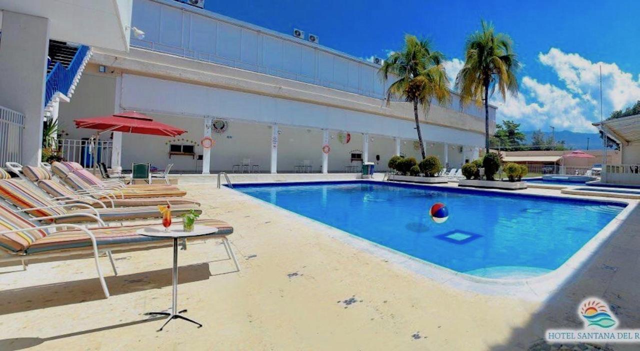 Hotel Mall Santana Del Rio La Dorada Exterior photo